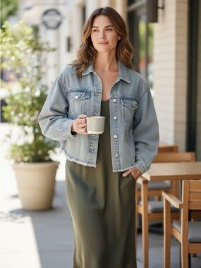 Mud Pie Denim Jacket XL Cropped Raw Hem Light Wash